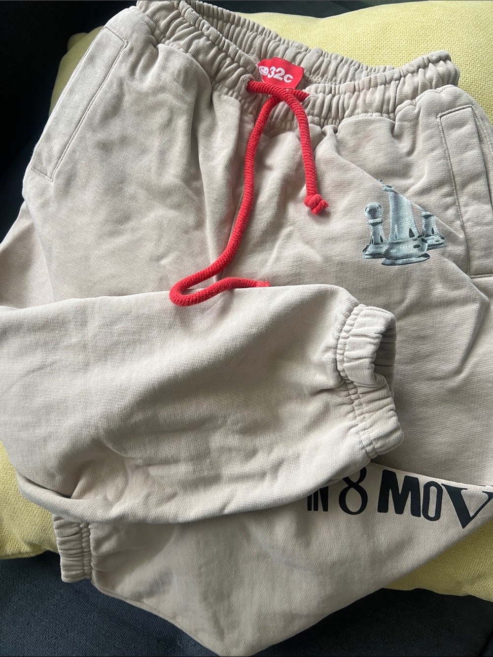 O32C exclusive brand from SSENSE size 8 years old very soft and comfy
